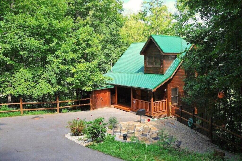 Brave Eagle Cabin Sevierville Ruang foto