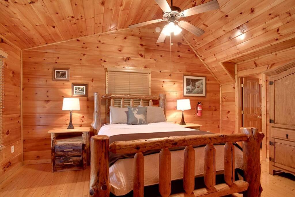 Brave Eagle Cabin Sevierville Ruang foto